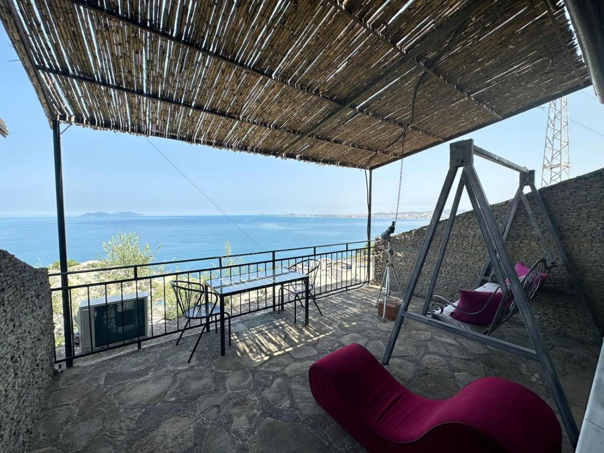 Hotel Vila "Oda E Miqve" Vlorë Екстериор снимка