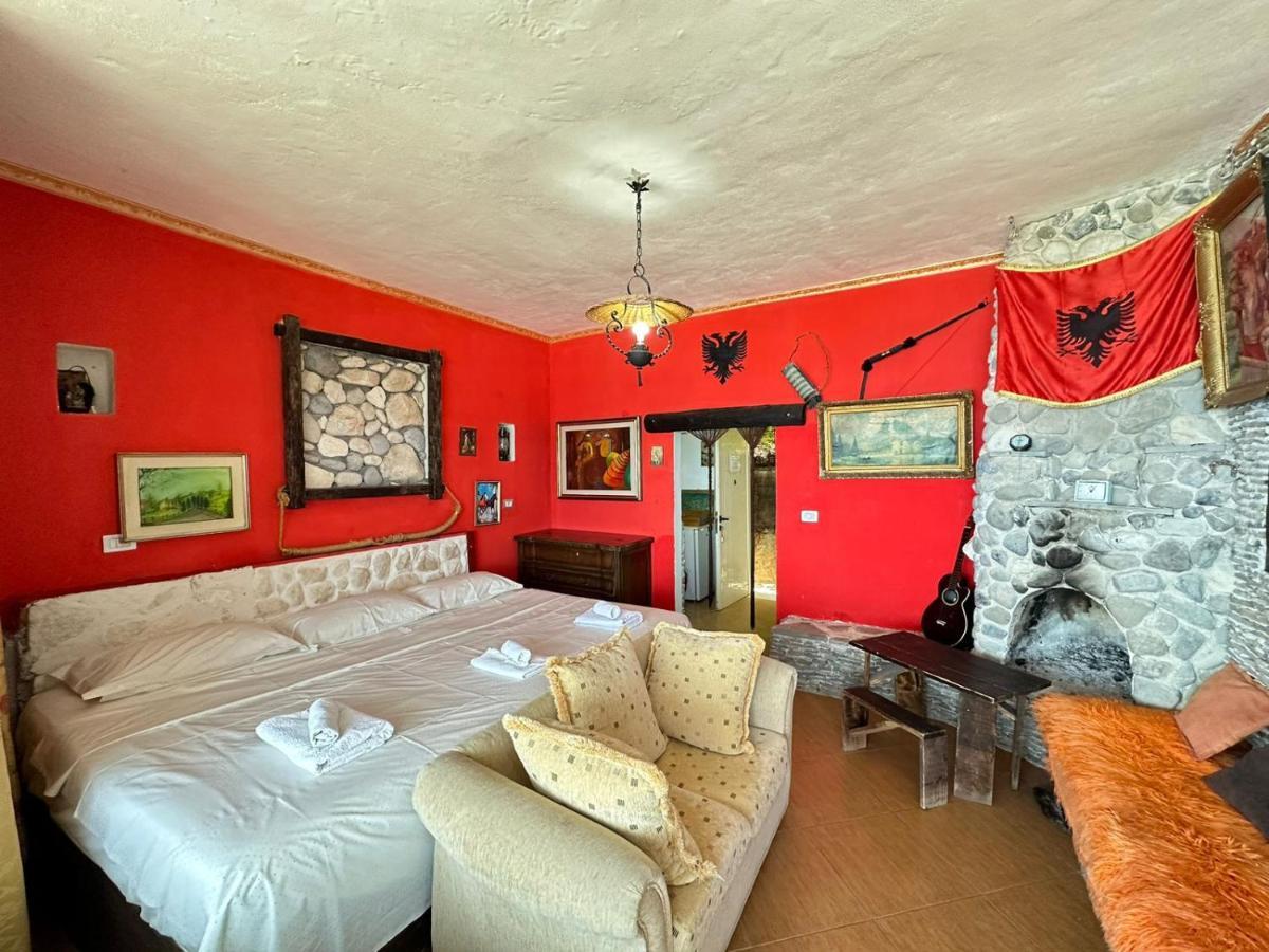 Hotel Vila "Oda E Miqve" Vlorë Екстериор снимка