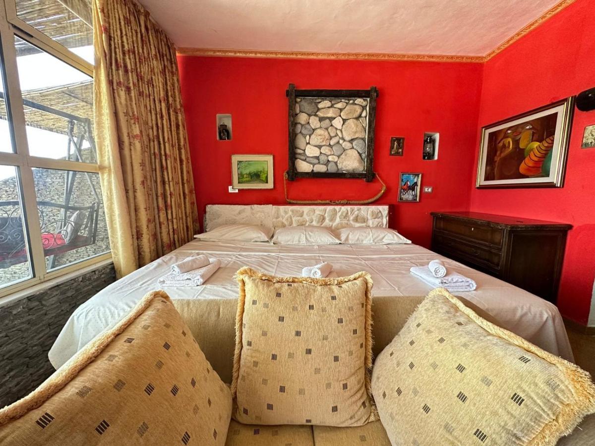 Hotel Vila "Oda E Miqve" Vlorë Екстериор снимка