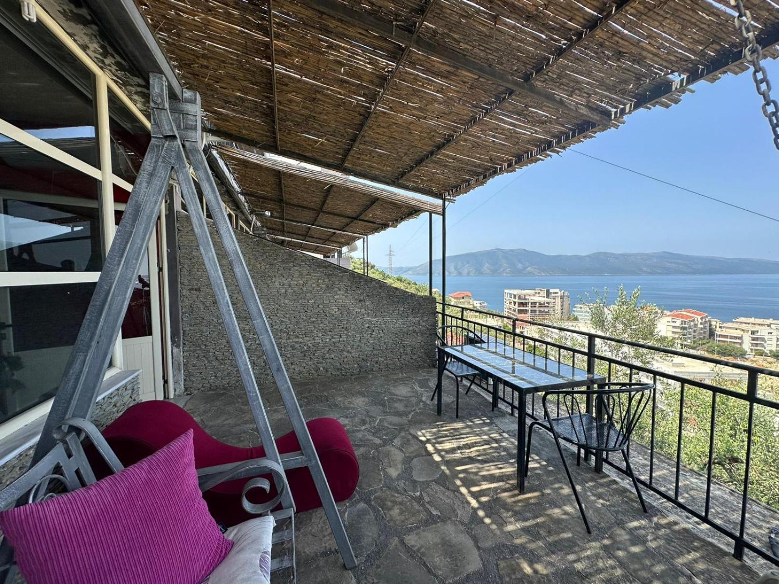 Hotel Vila "Oda E Miqve" Vlorë Екстериор снимка