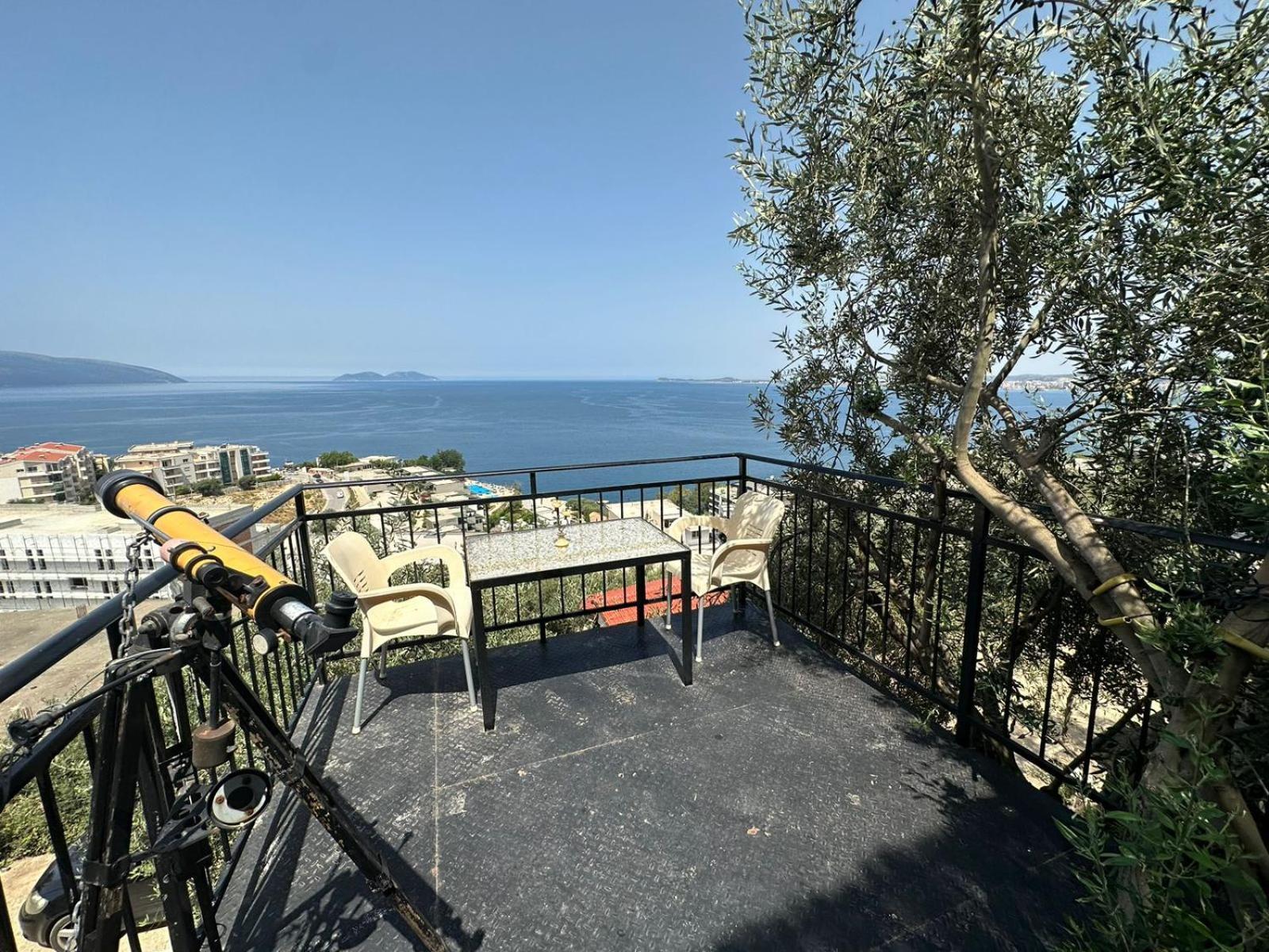 Hotel Vila "Oda E Miqve" Vlorë Екстериор снимка