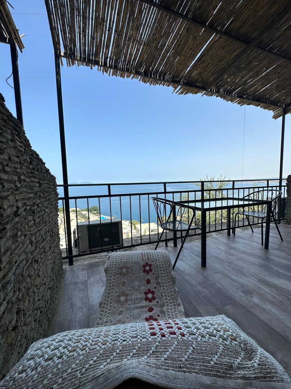 Hotel Vila "Oda E Miqve" Vlorë Екстериор снимка