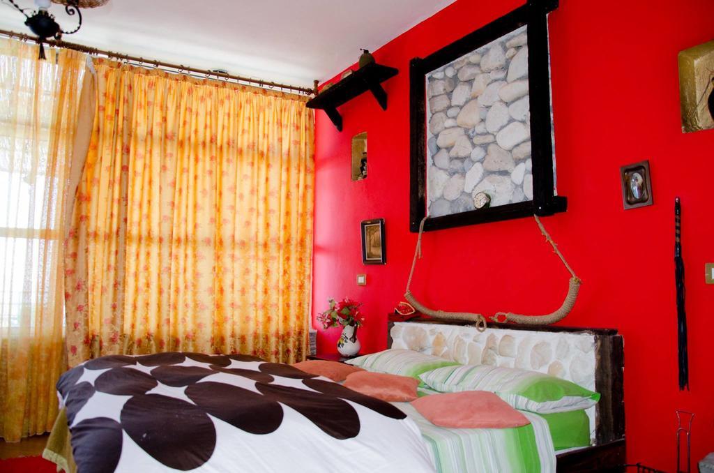 Hotel Vila "Oda E Miqve" Vlorë Екстериор снимка
