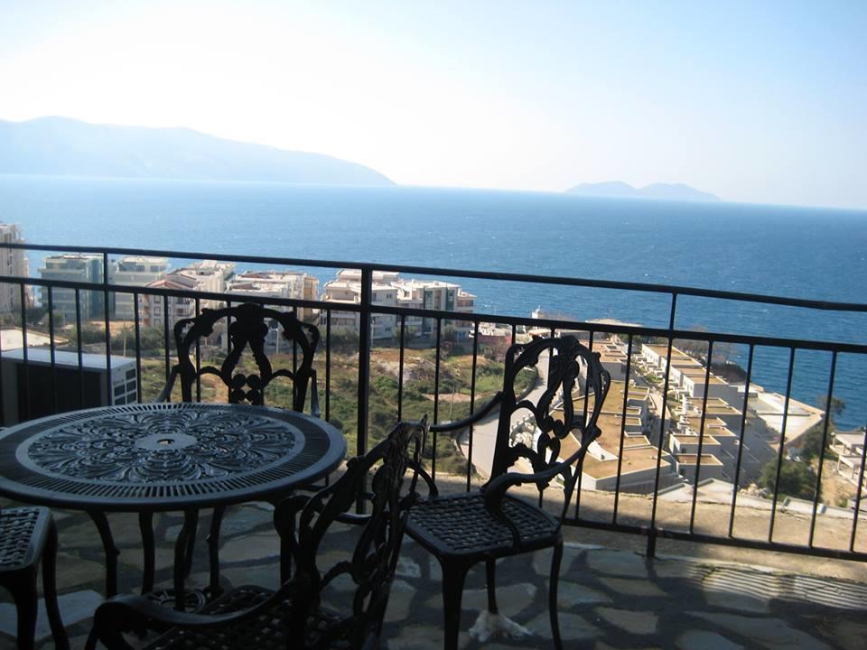 Hotel Vila "Oda E Miqve" Vlorë Екстериор снимка