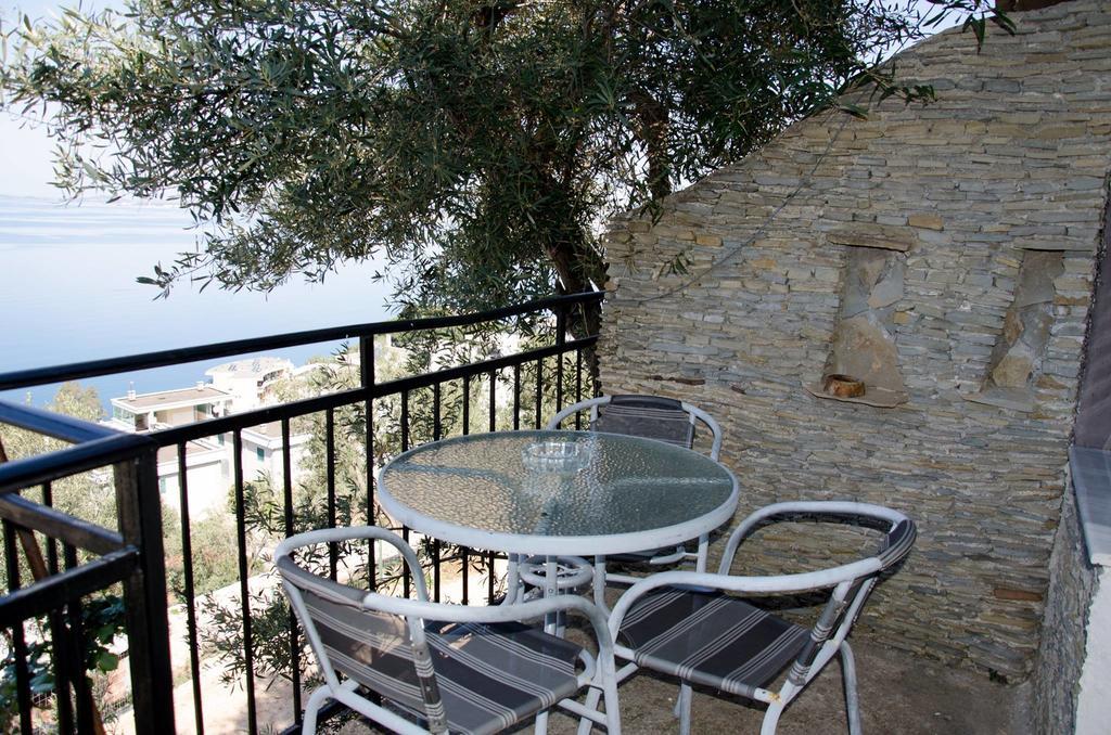 Hotel Vila "Oda E Miqve" Vlorë Екстериор снимка