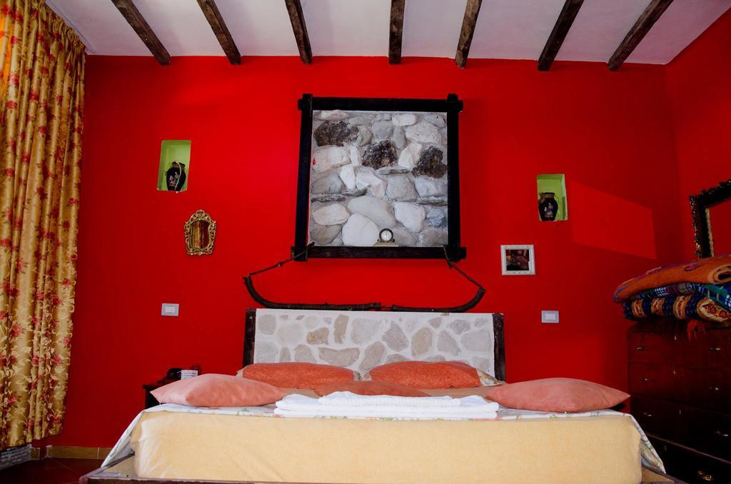 Hotel Vila "Oda E Miqve" Vlorë Екстериор снимка